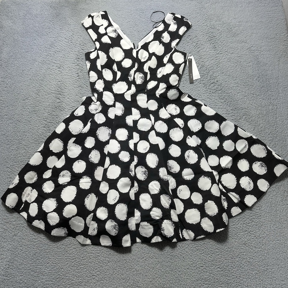 Julia Jordan Women's V Neck Extended Shoulder Polka Dot Fitflare Size 6‎ Pin Up